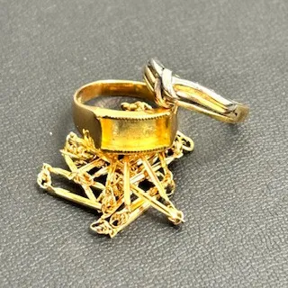 本日、K18ジュエリーを買取いたしました！