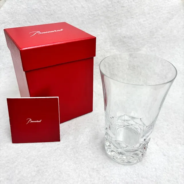 本日は【Baccaratグラス】をお買取いたしました。